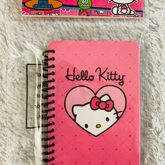 Hello Kitty Stickers & Memo Book with bonus items 🌲 - Picture 6 of 13